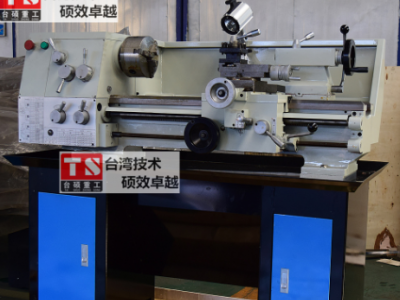 工業金屬模具切削加工車床C6132 小型普通臺式車床